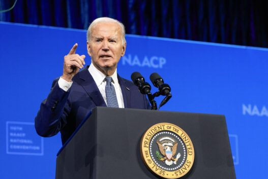 JOE BIDEN ABANDONA LA CARRERA PRESIDENCIAL DE EE.UU. Y ANUNCIA SU APOYO A KAMALA HARRIS​