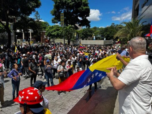 EMBAJADORES DE LA UE HAN DECIDIDO NO ASISTIR A LA AUTOPROCLAMACIÓN DE NICOLÁS MADURO EN VENEZUELA​