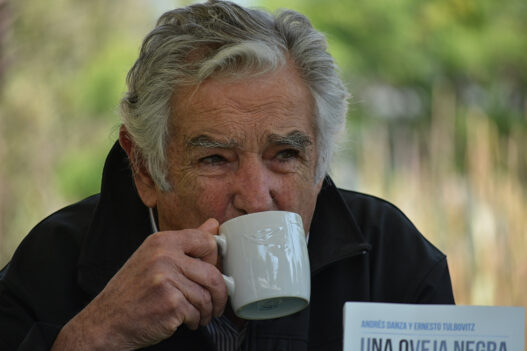 JOSÉ “PEPE” MUJICA, EL EXGUERRILLERO QUE LLEGÓ A PRESIDENTE DE URUGUAY Y SE CONVIRTIÓ EN UN ÍCONO DE LA IZQUIERDA LATINOAMERICANA​