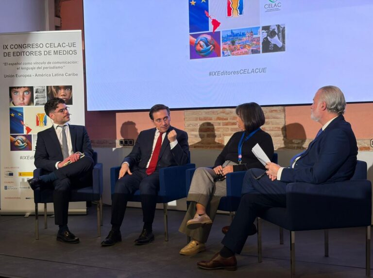 Panel de discusión en el IX Congreso de Editores de Medios en Alcalá de Henares.