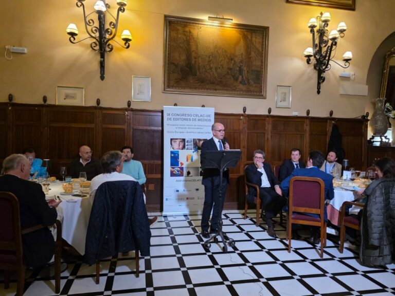 Reunión de editores en el IX Congreso de Editores de CELAC-UE